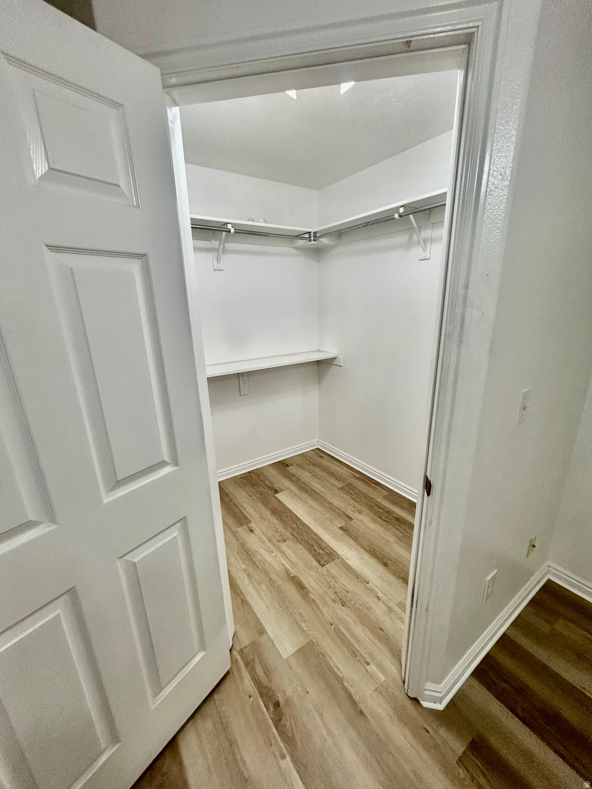 WESTON / SHADOW RIDGE CONDOMINIUMS - Residential