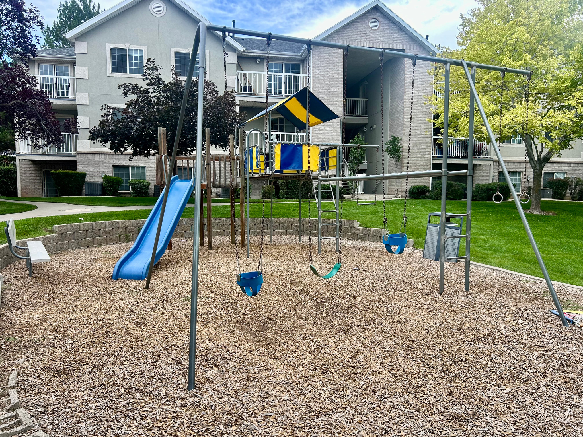 WESTON / SHADOW RIDGE CONDOMINIUMS - Residential