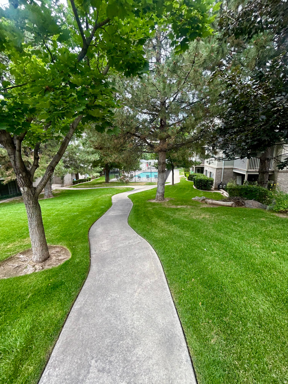 WESTON / SHADOW RIDGE CONDOMINIUMS - Residential