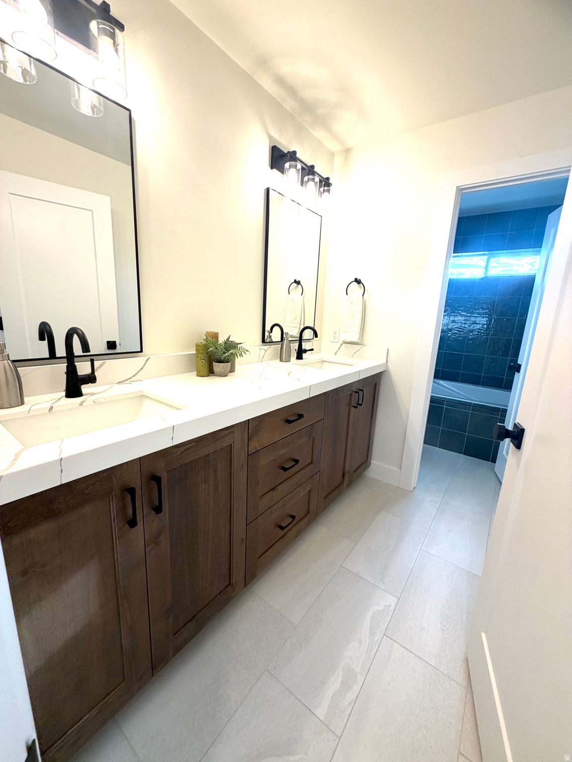 HERITAGE FARMS - Residential