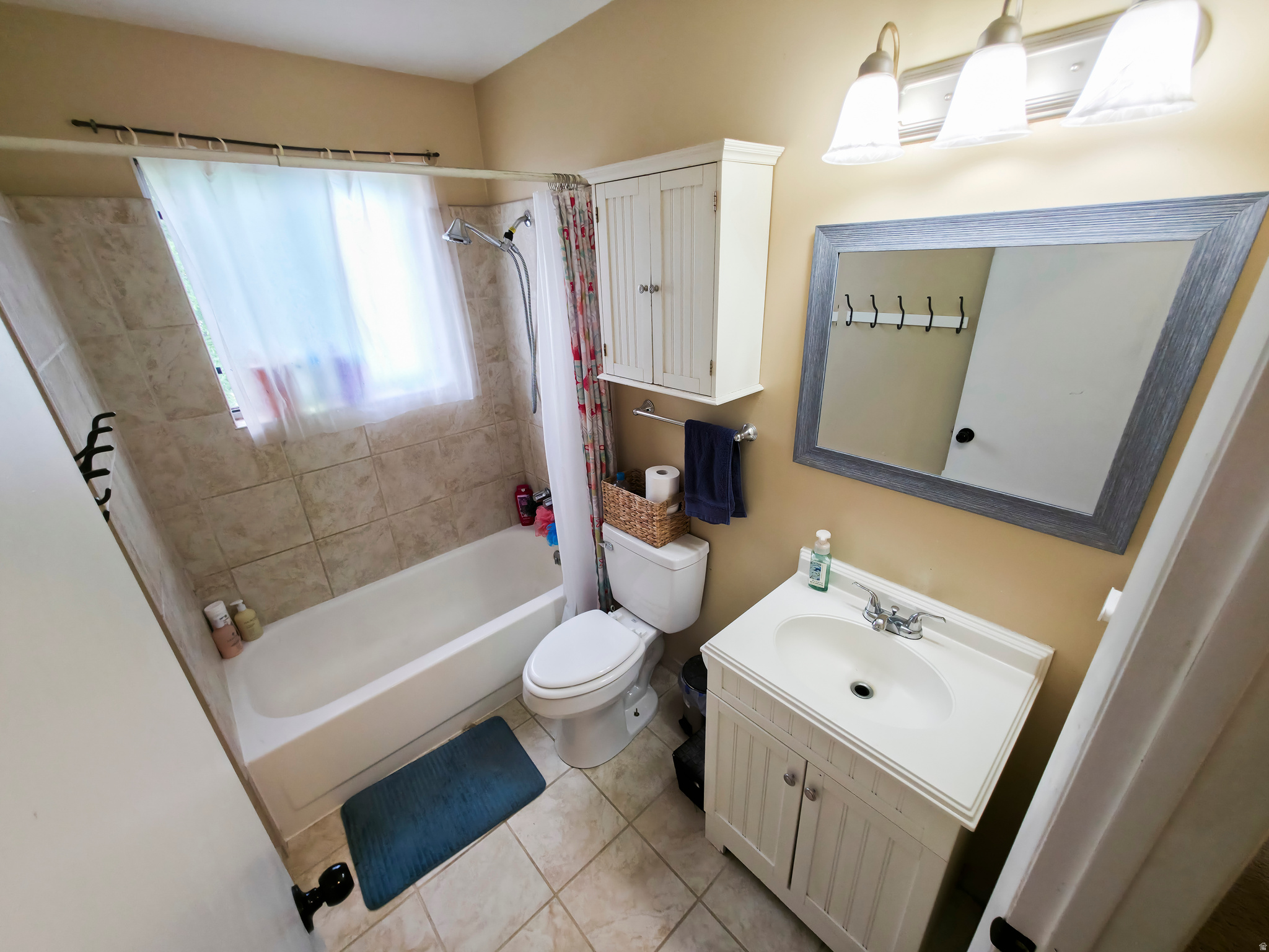 WALNUT HILLS - Residential