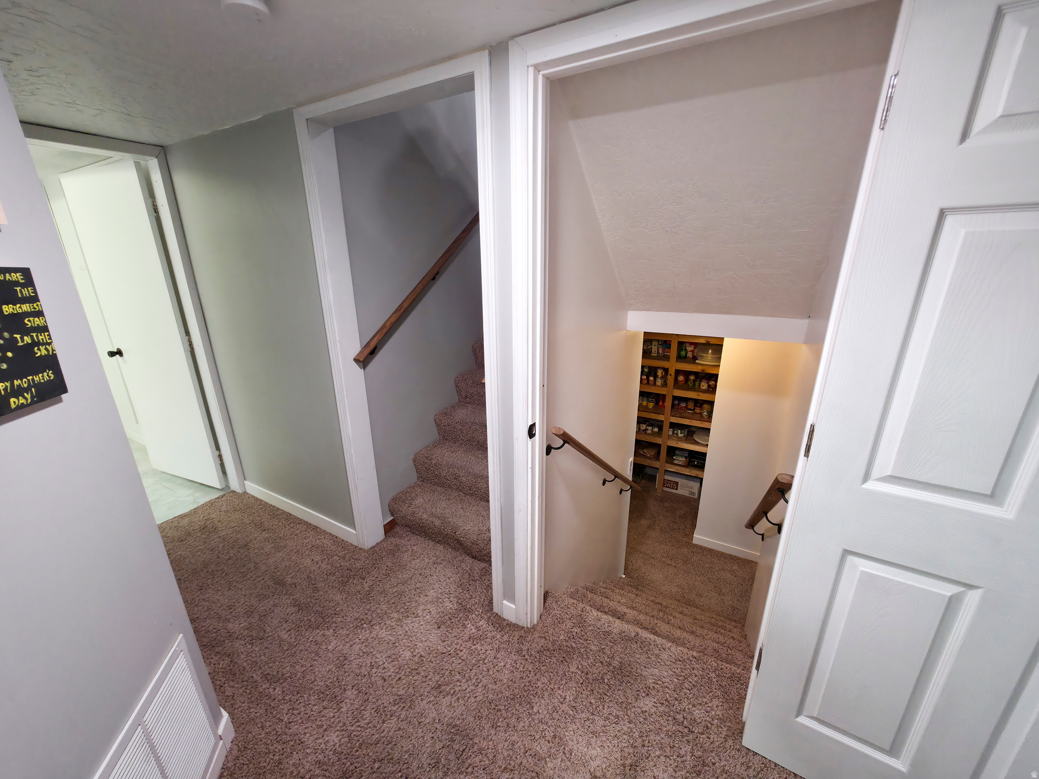 WALNUT HILLS - Residential