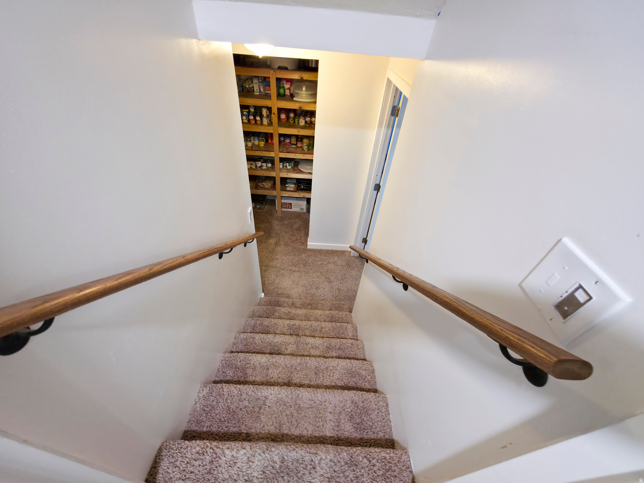 WALNUT HILLS - Residential