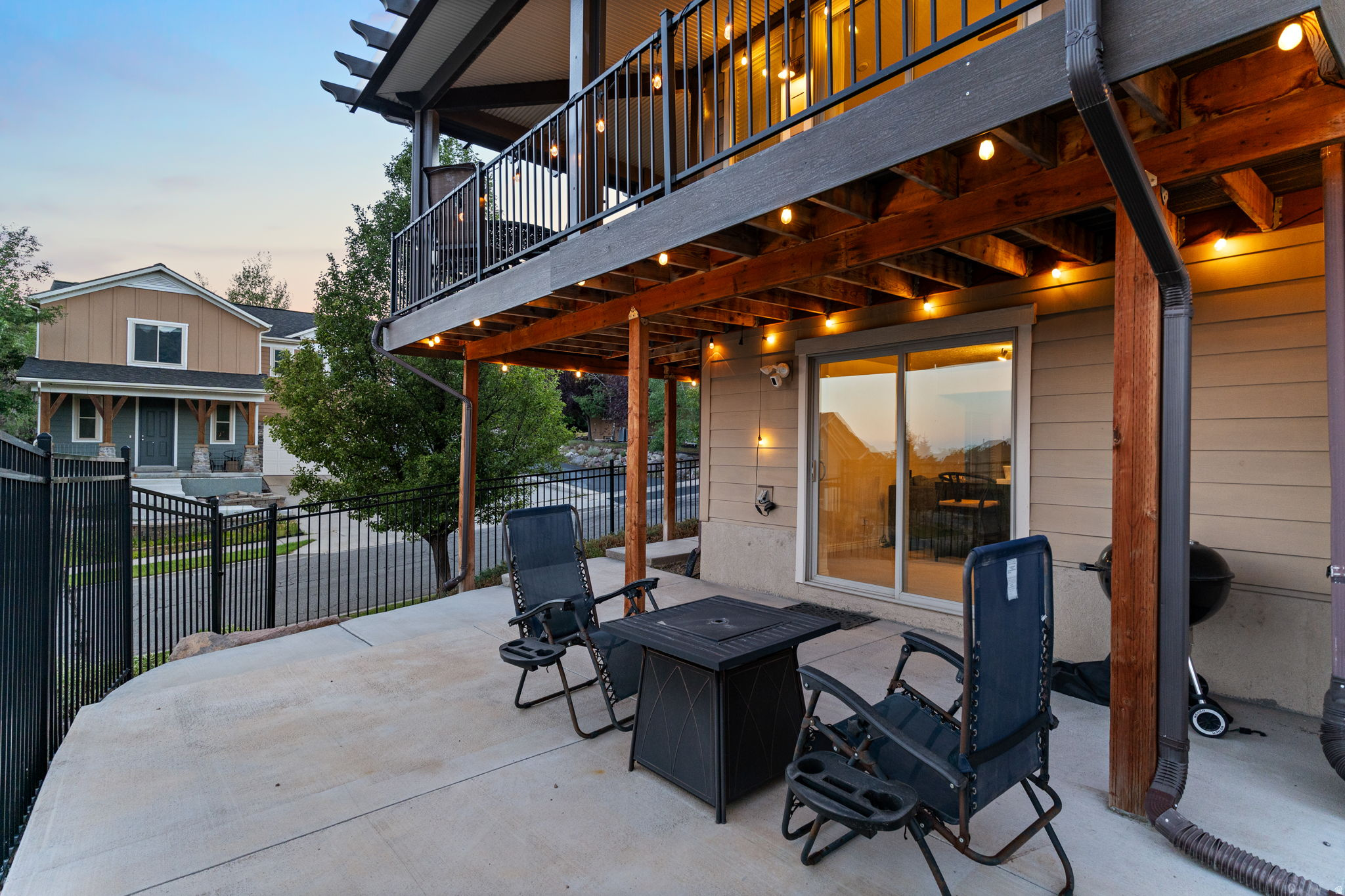 EAGLE CREST 1 - Residential