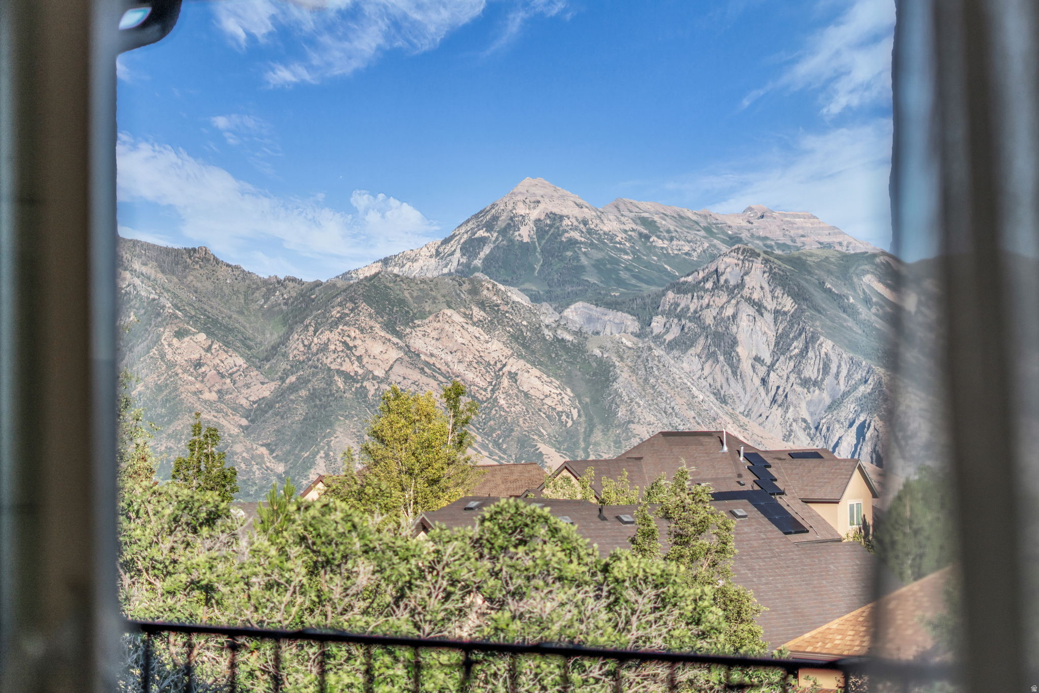 EAGLE CREST 1 - Residential