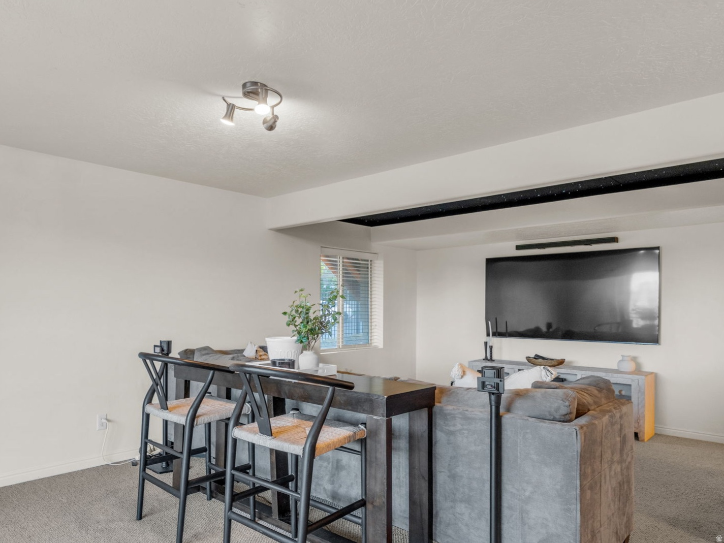 EAGLE CREST 1 - Residential