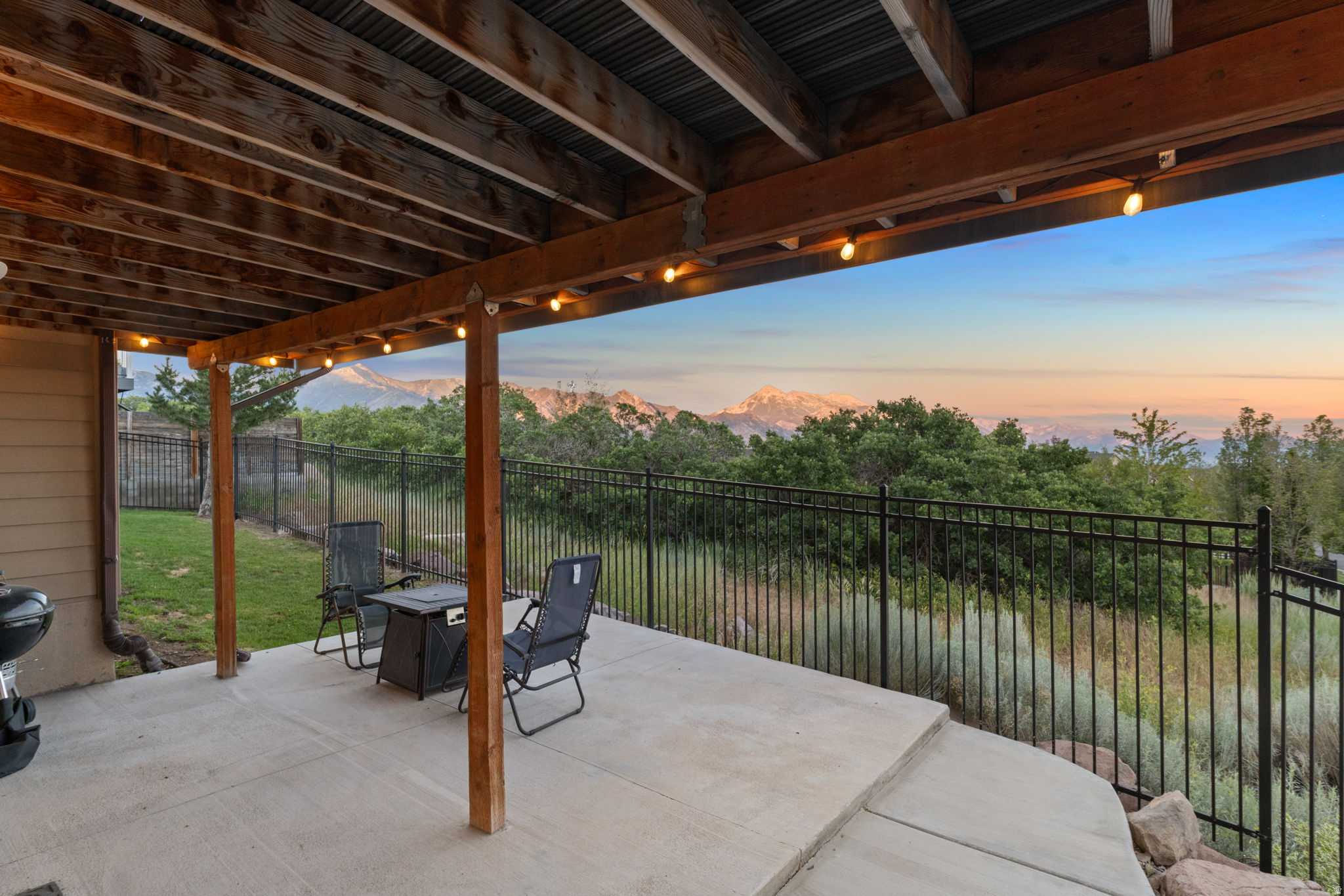 EAGLE CREST 1 - Residential