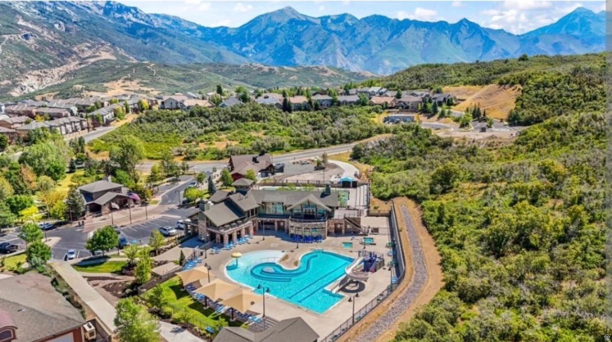 EAGLE CREST 1 - Residential