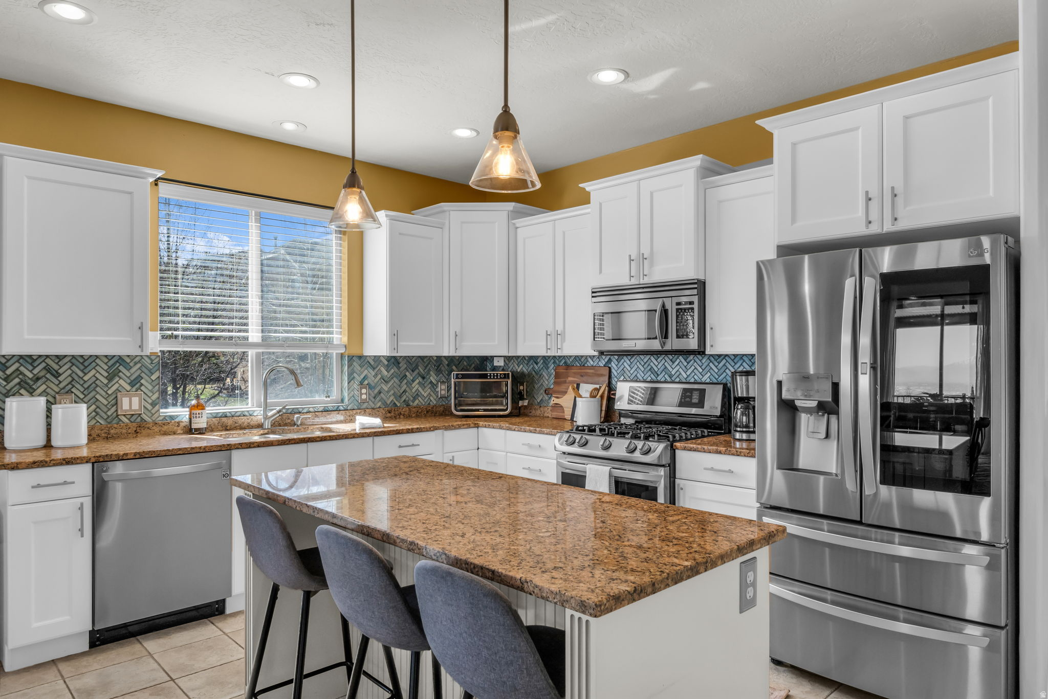 EAGLE CREST 1 - Residential