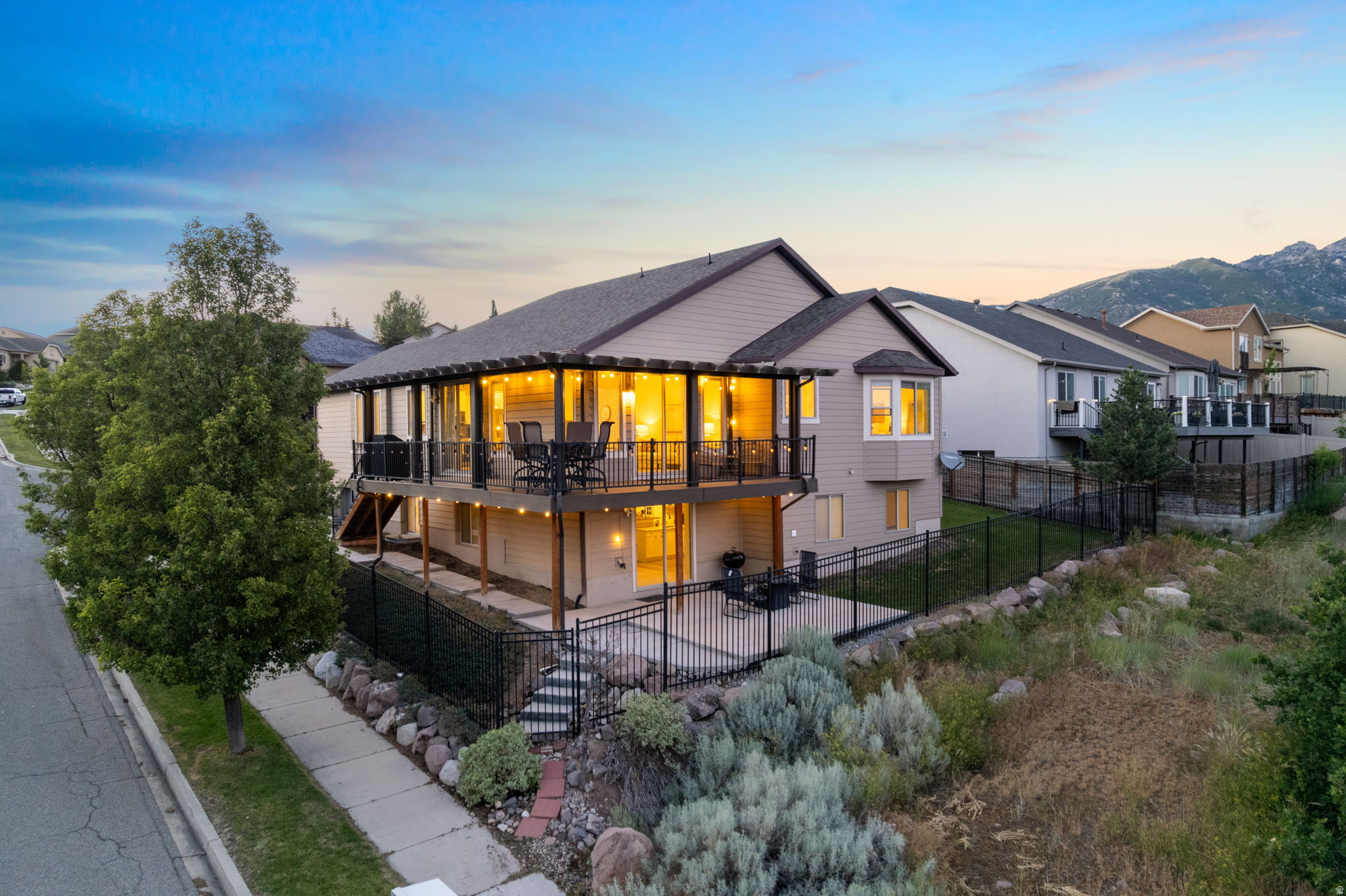 EAGLE CREST 1 - Residential