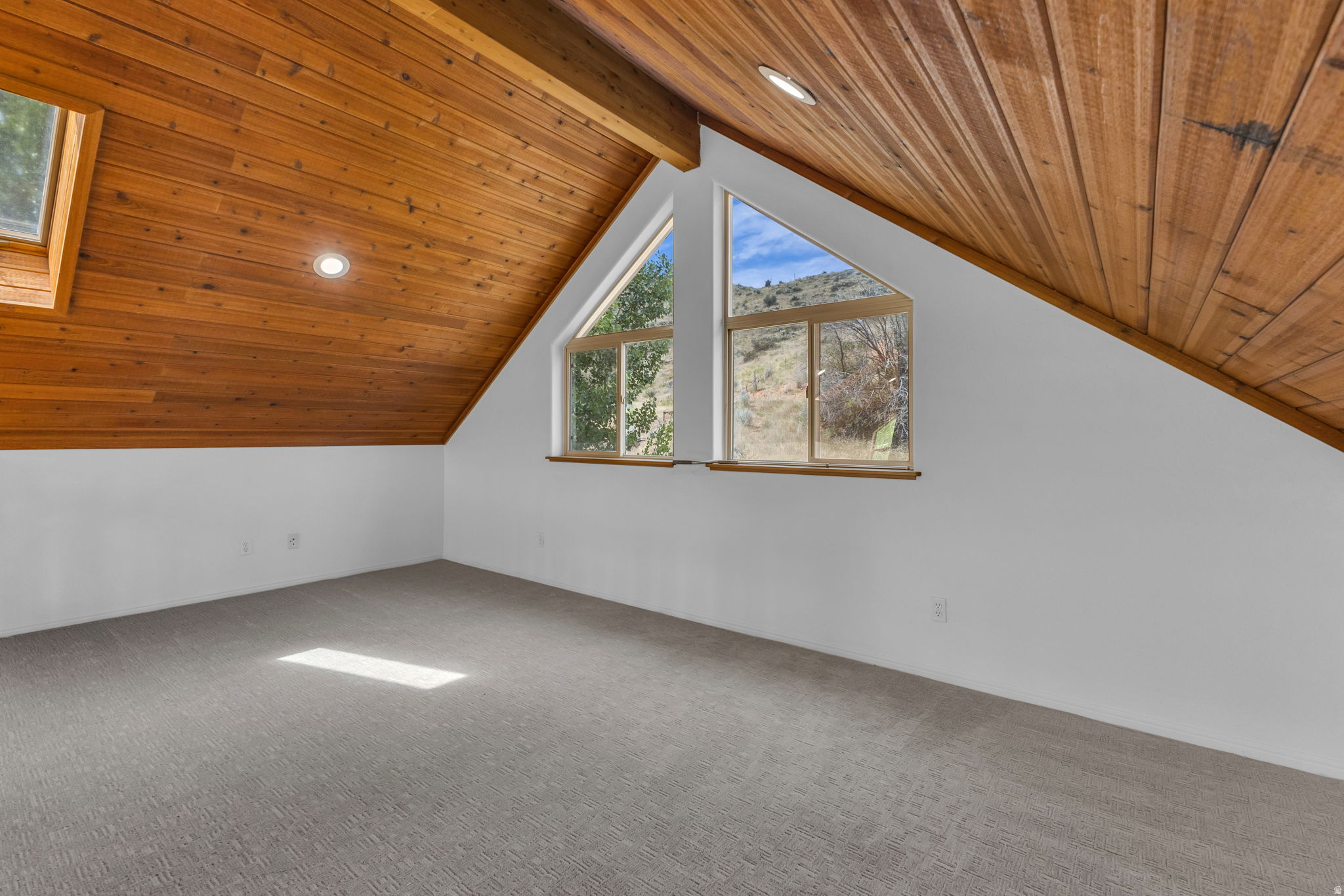 NORTH SUMMIT - Residential