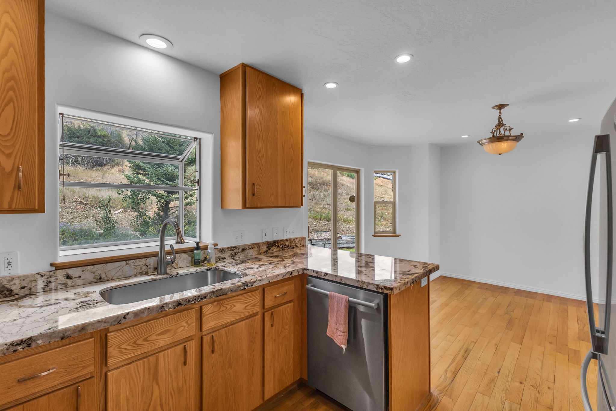 NORTH SUMMIT - Residential