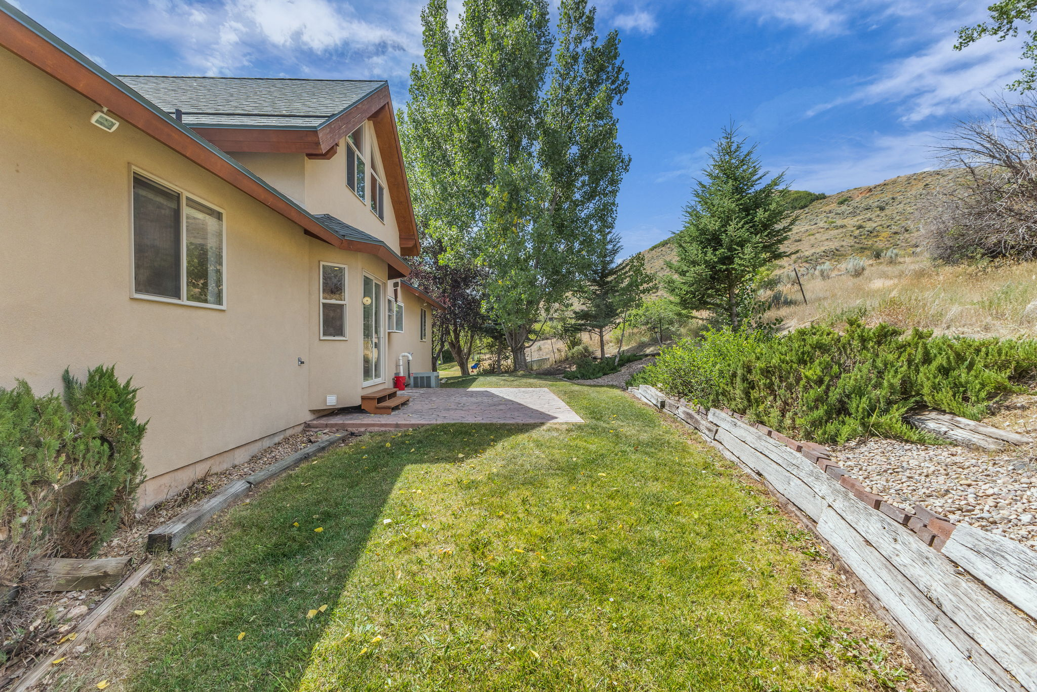 NORTH SUMMIT - Residential