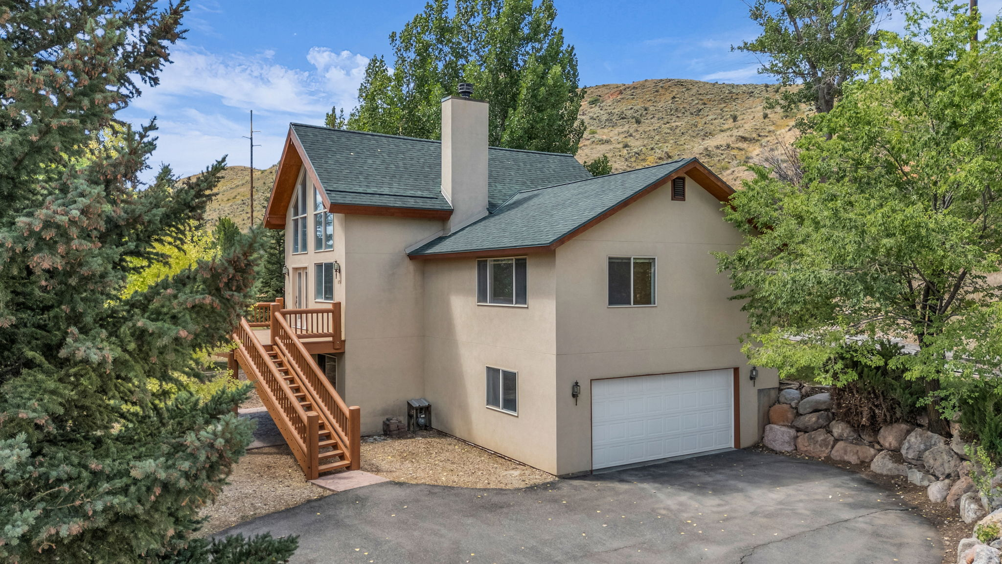 NORTH SUMMIT - Residential