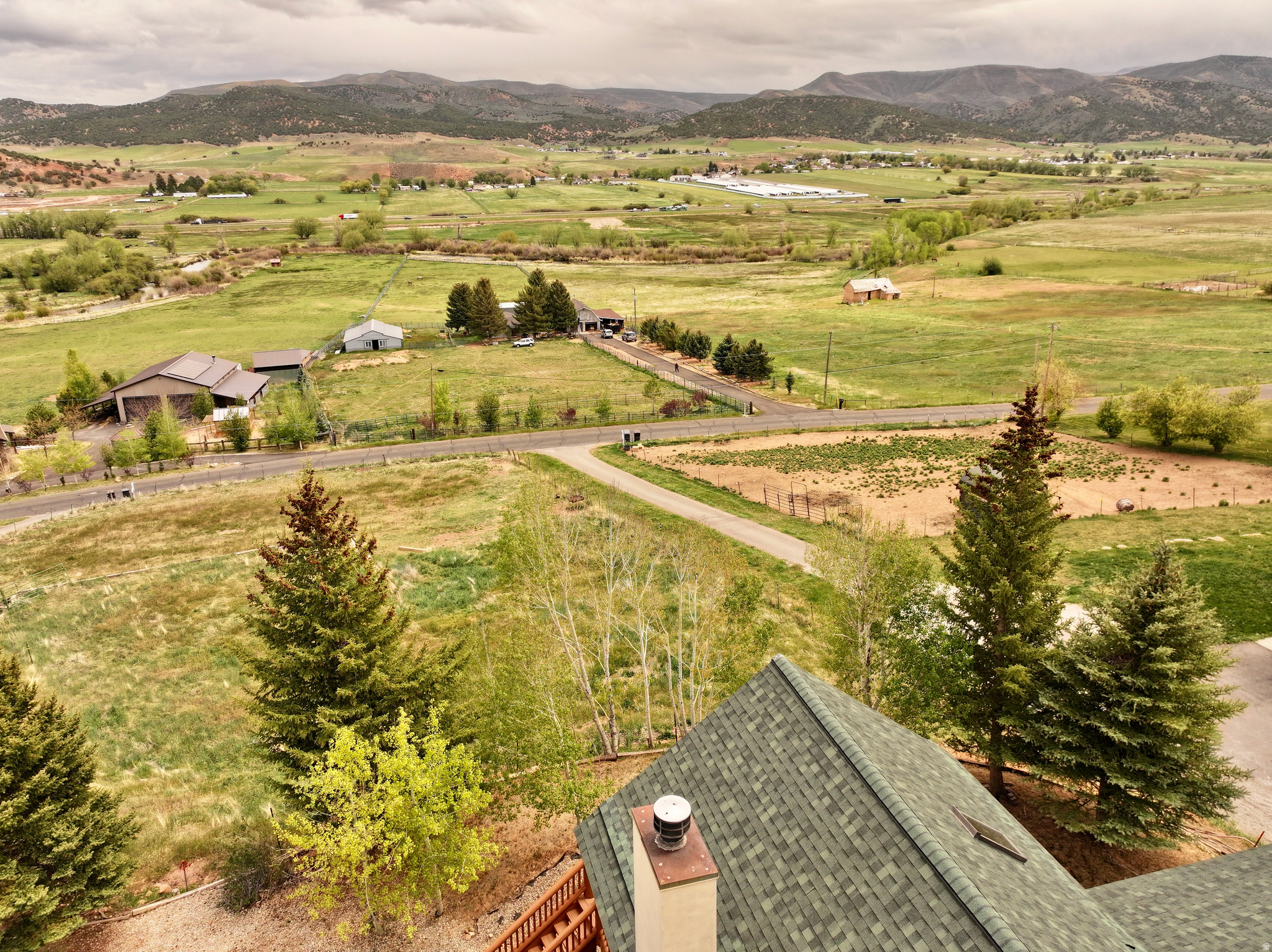 NORTH SUMMIT - Residential