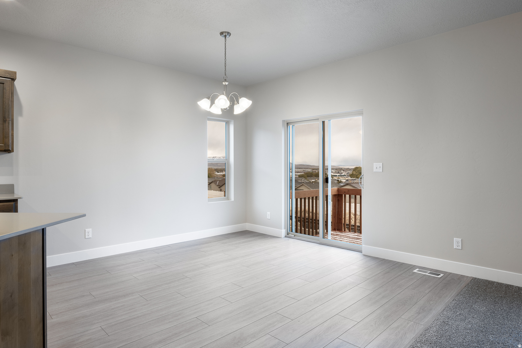 OAKRIDGE COVE - Residential