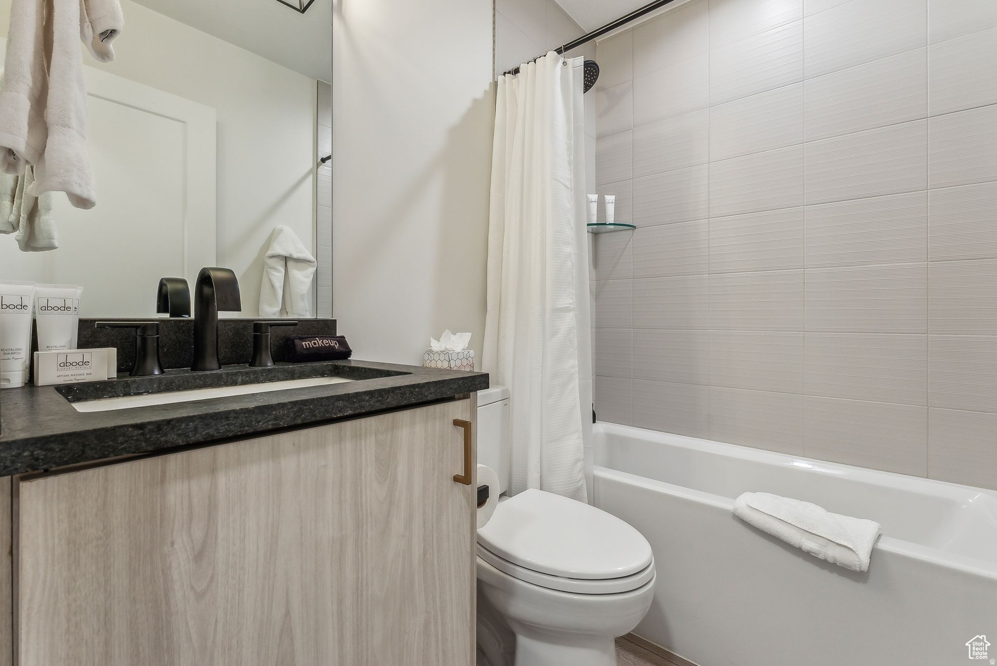 SNYDERS ADDITION - Residential