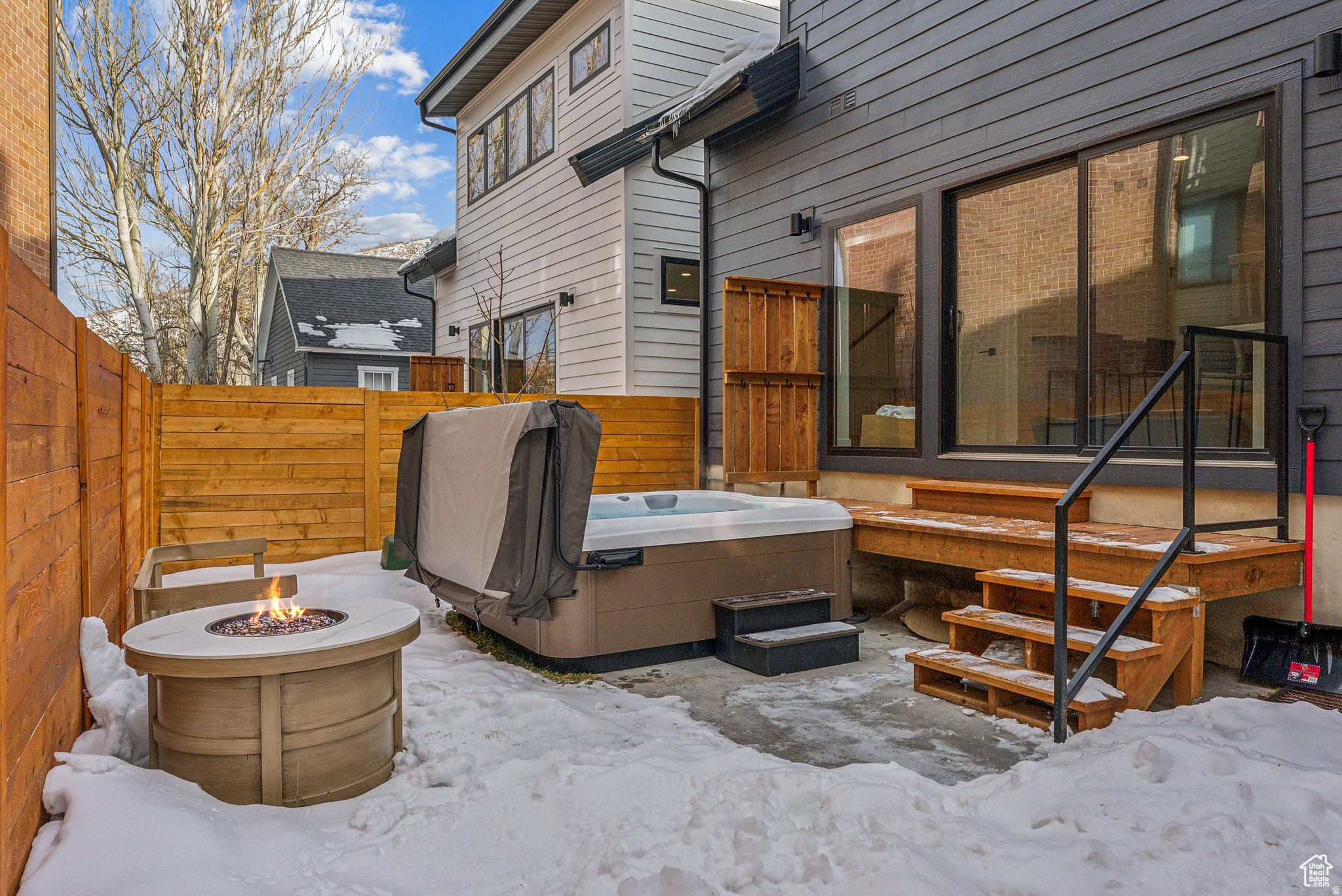SNYDERS ADDITION - Residential