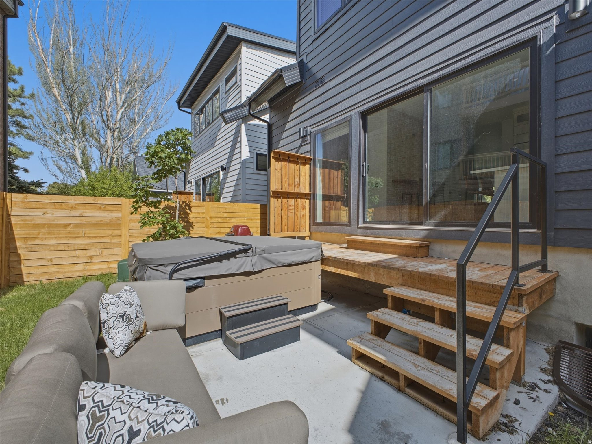 SNYDERS ADDITION - Residential