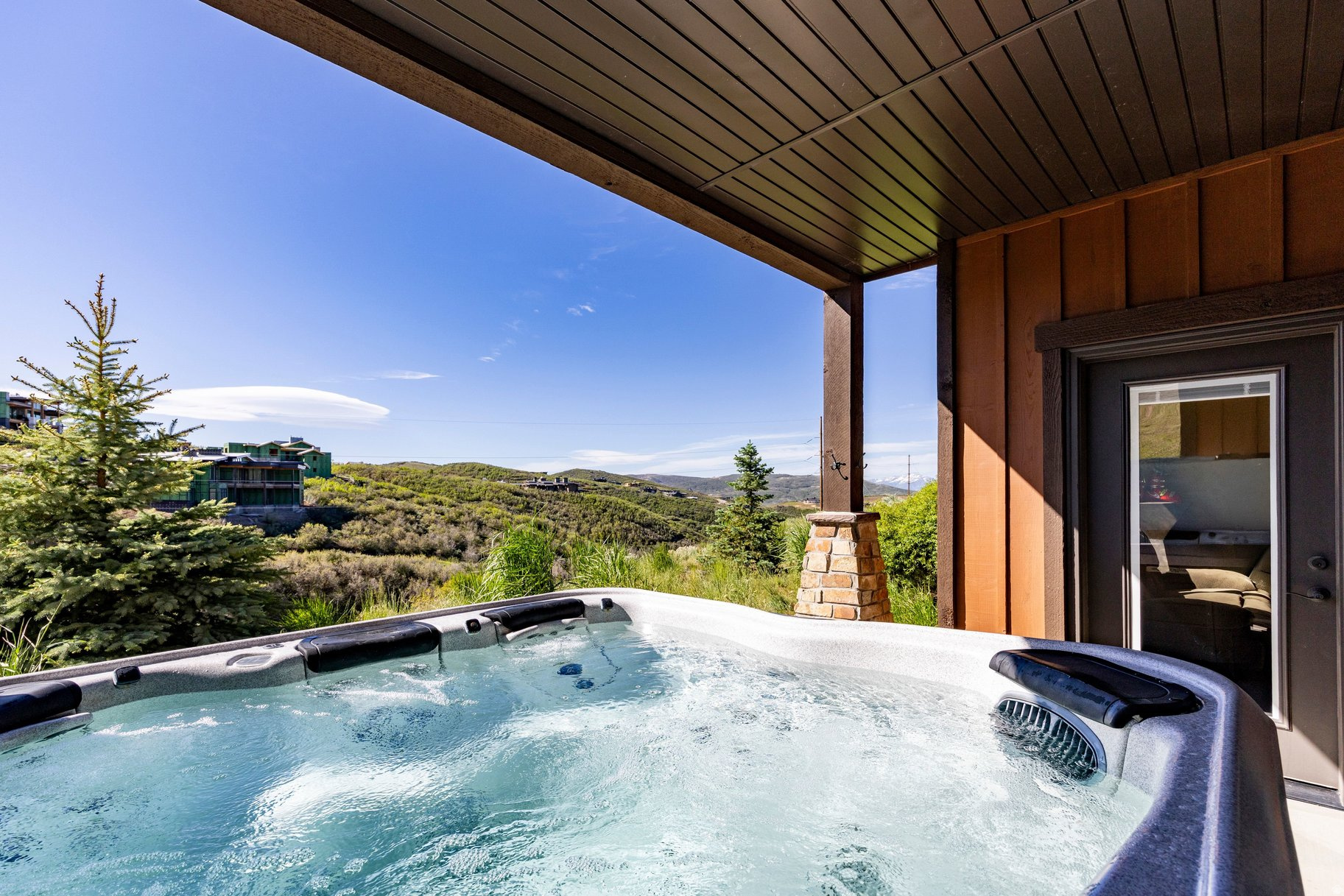 RUSTLER @ HIDEOUT - Residential