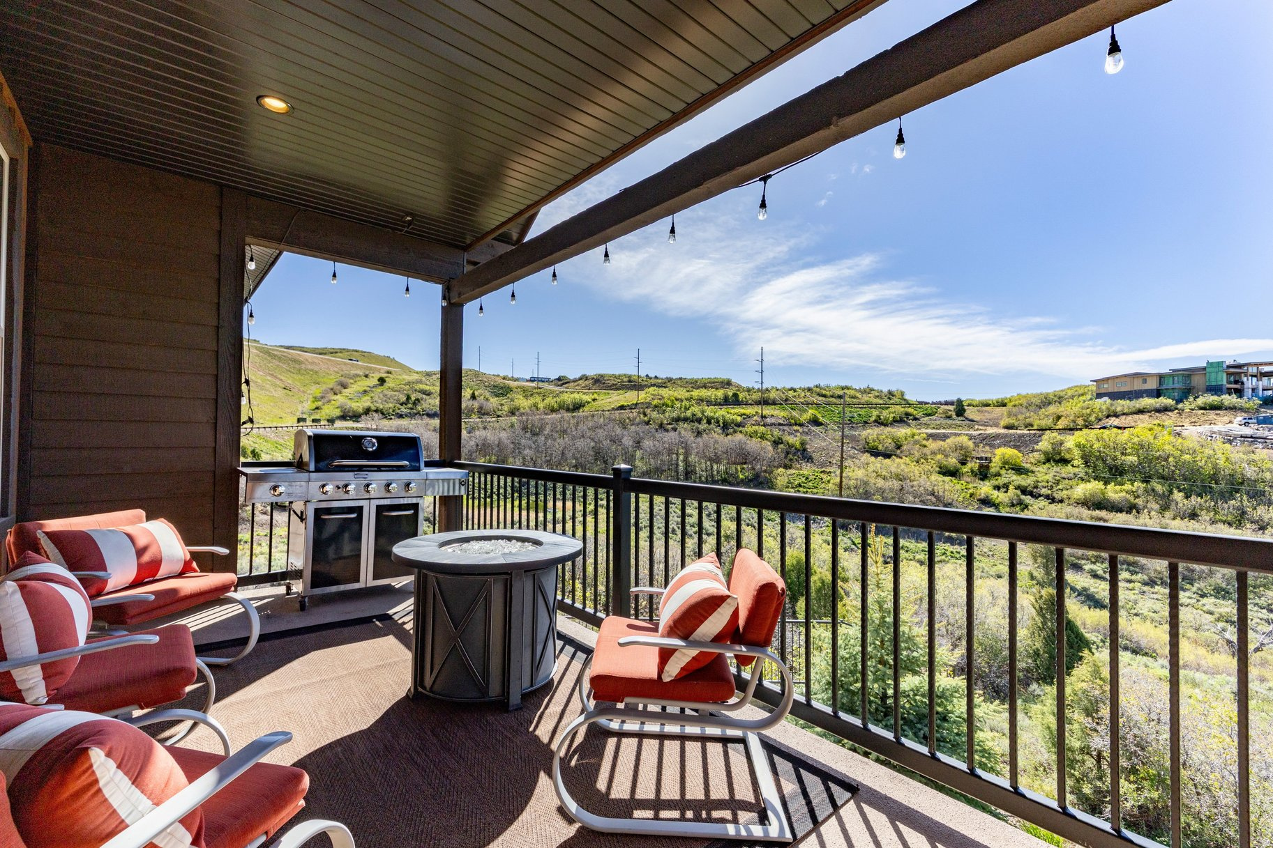 RUSTLER @ HIDEOUT - Residential