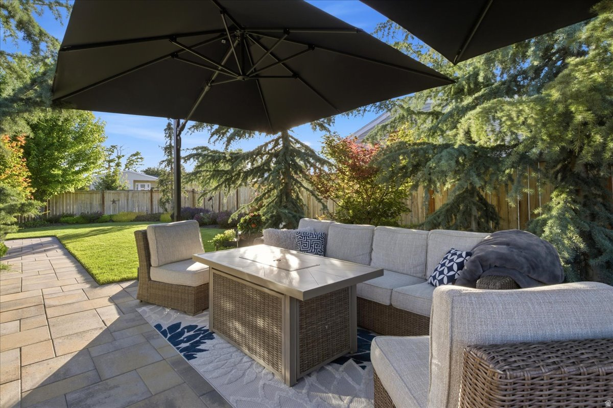 MEADOWS - Residential