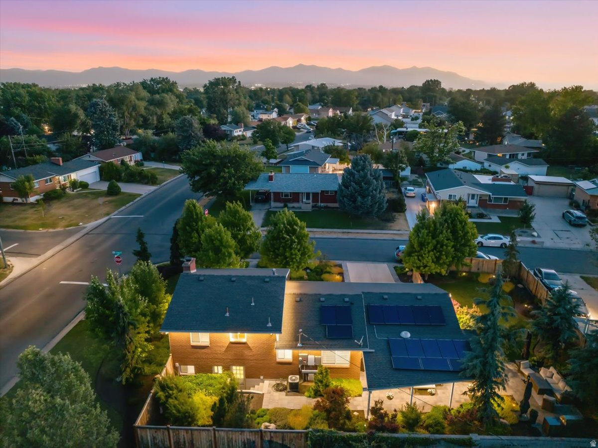 MEADOWS - Residential