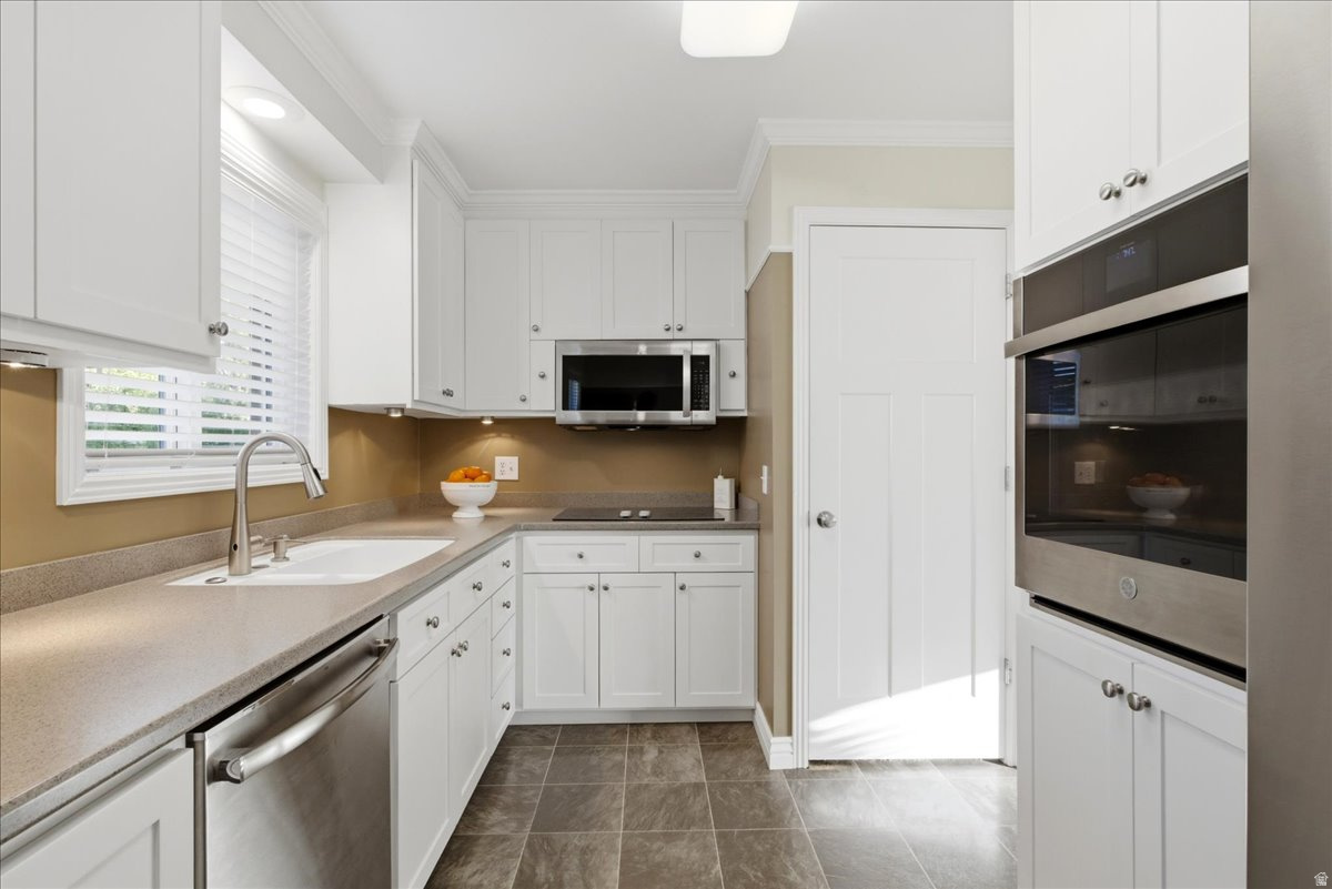 MEADOWS - Residential