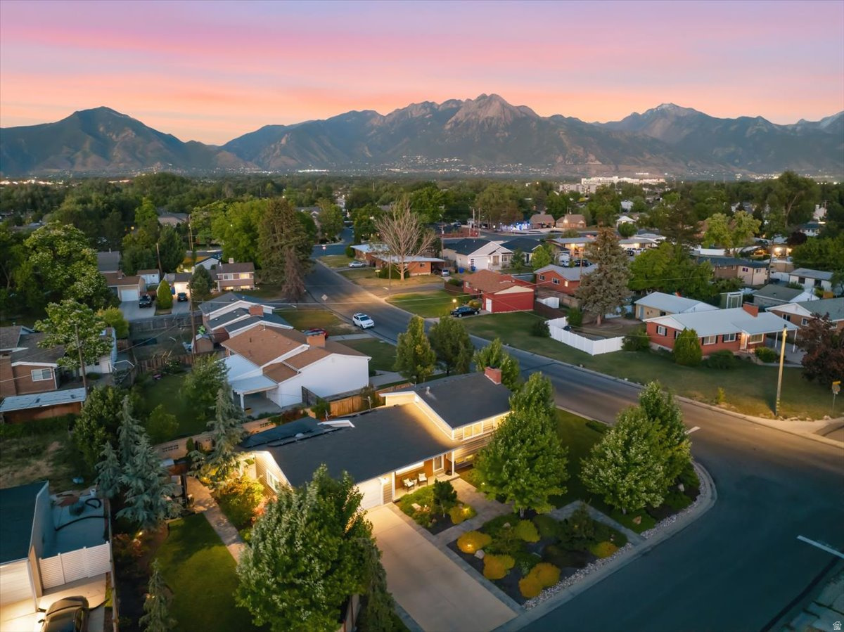 MEADOWS - Residential