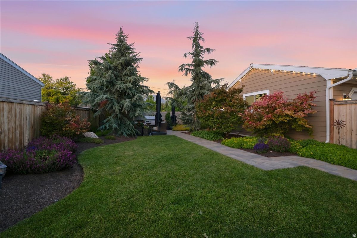 MEADOWS - Residential