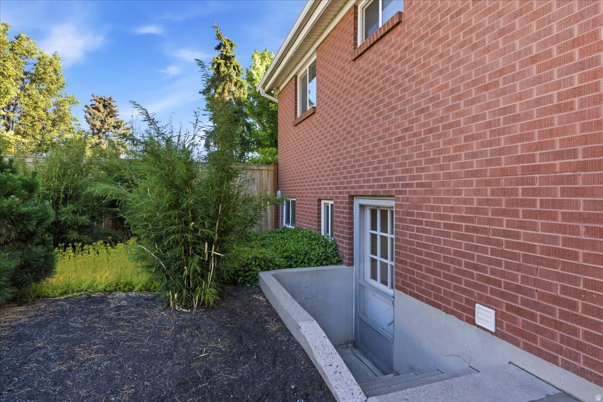 MEADOWS - Residential