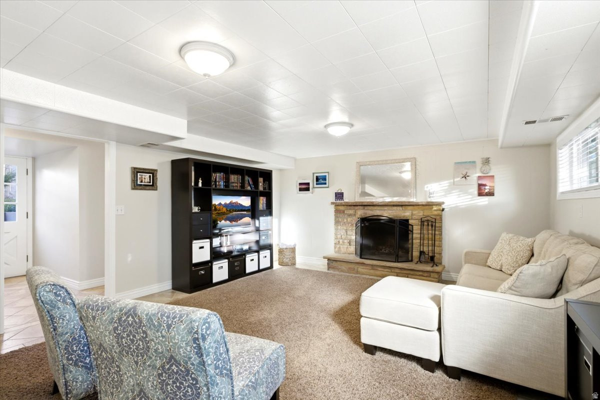 MEADOWS - Residential