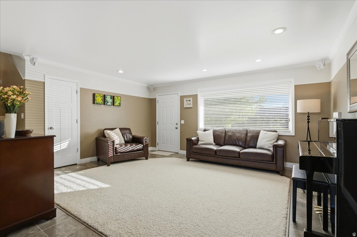 MEADOWS - Residential