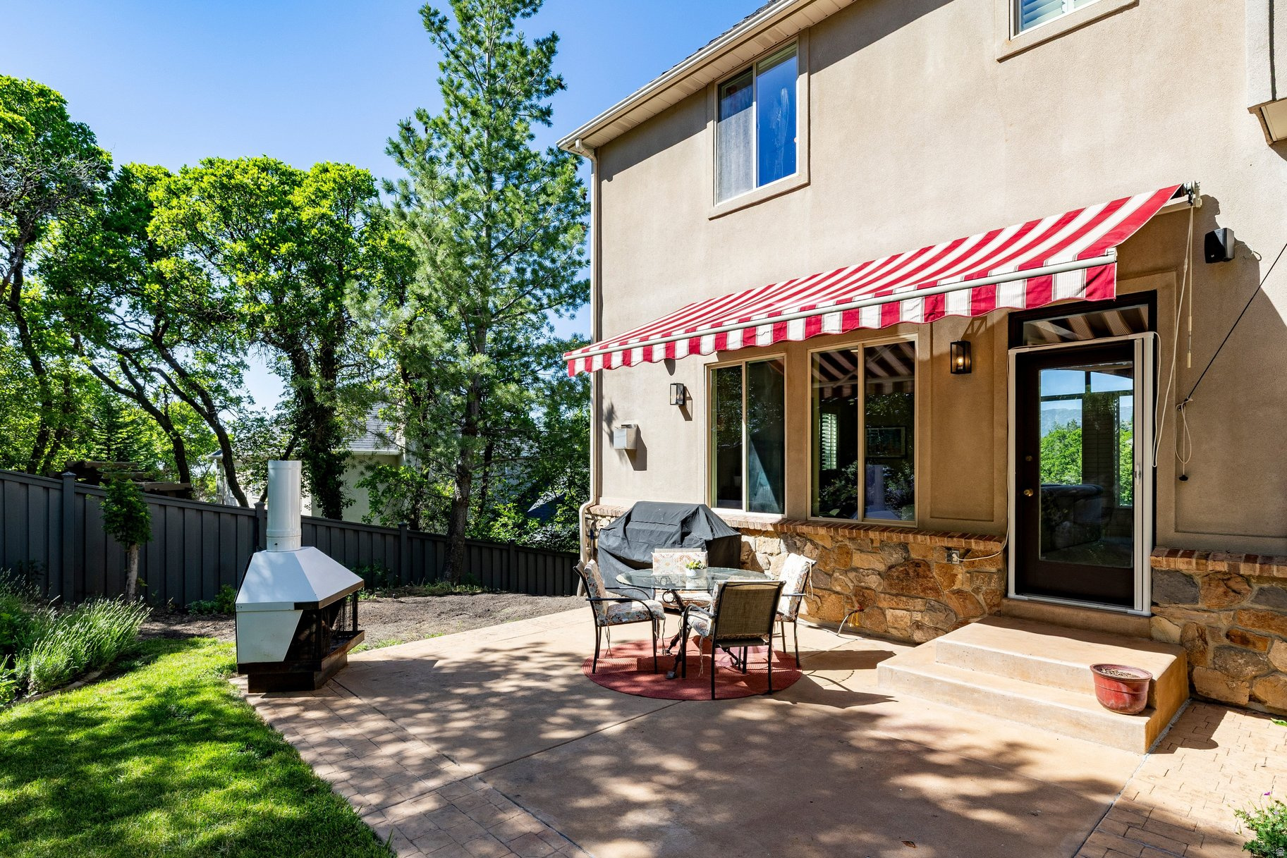 EAGLEWOOD COVE - Residential