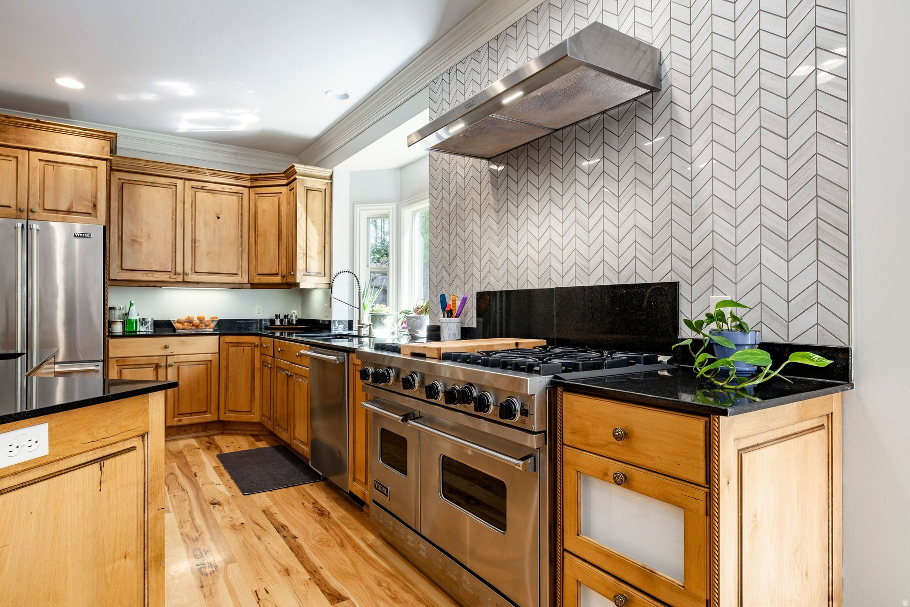 EAGLEWOOD COVE - Residential