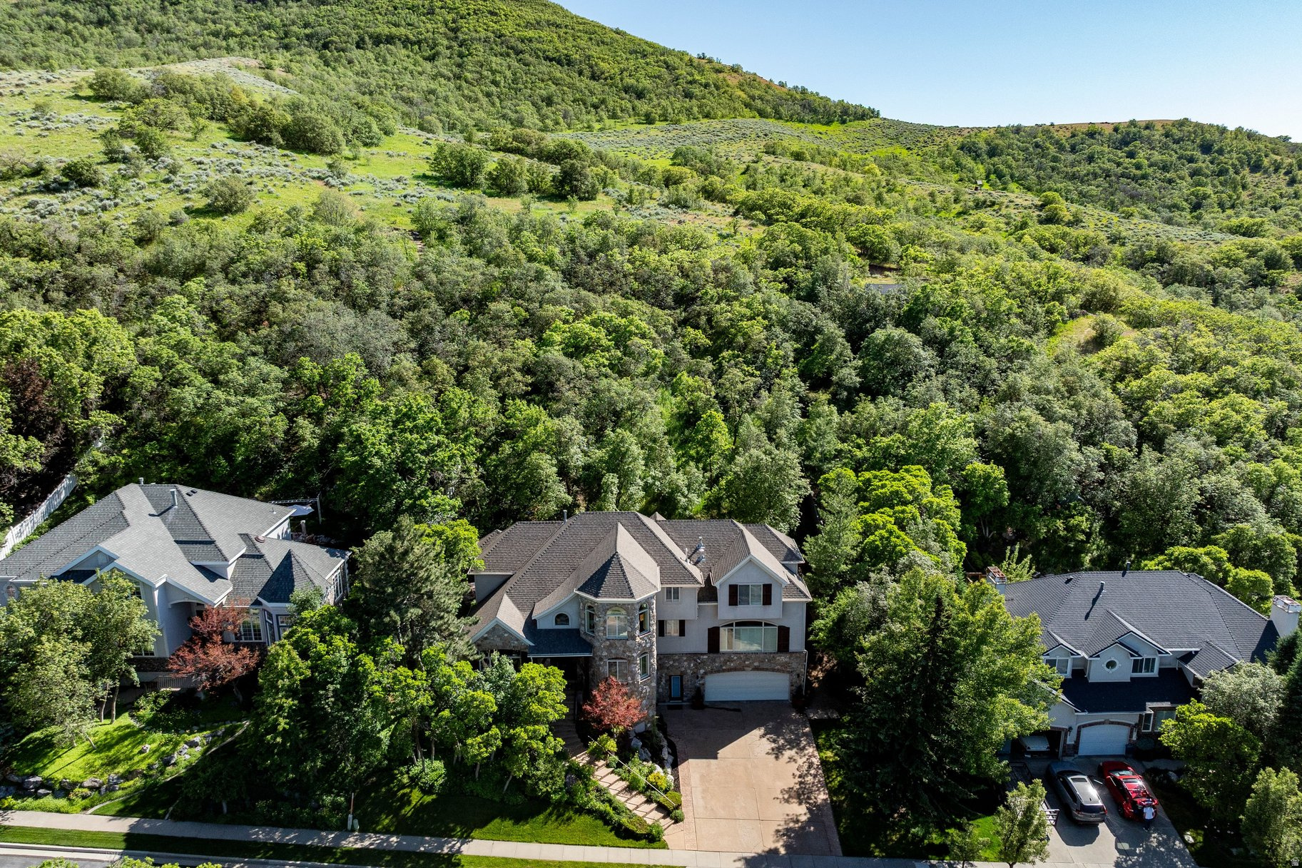 EAGLEWOOD COVE - Residential