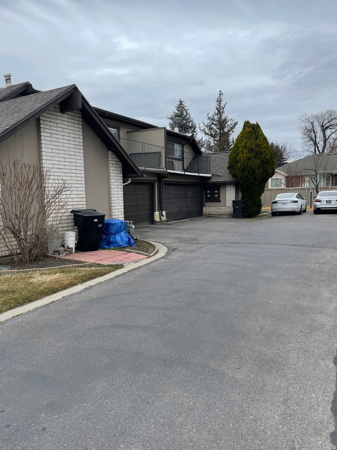 WOODSIDE - Residential