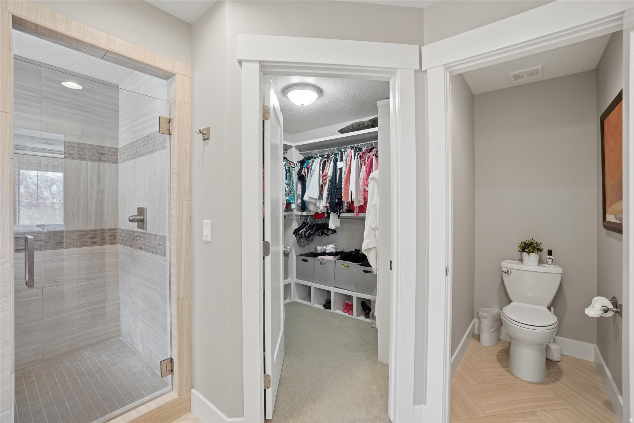 VALLEY STATION - Residential