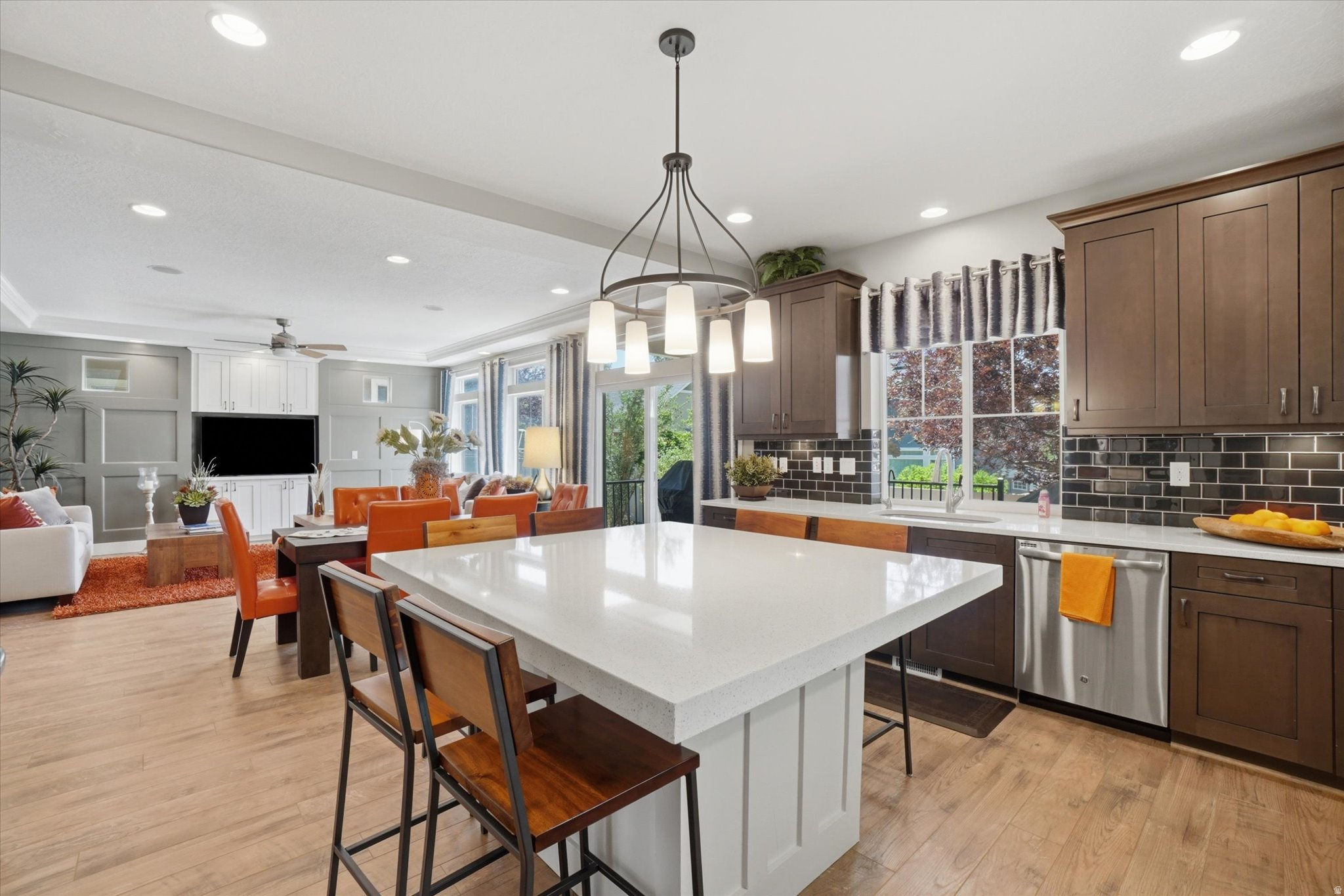 VALLEY STATION - Residential