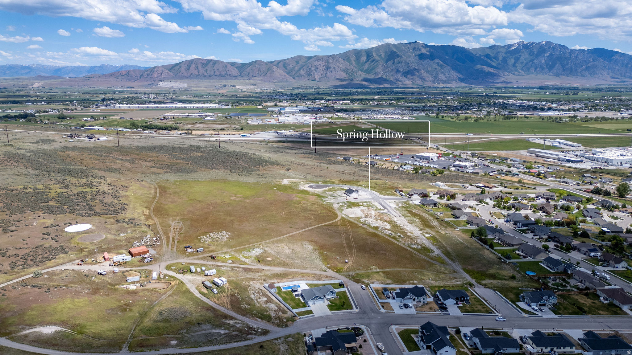 SPRING HOLLOW - Land