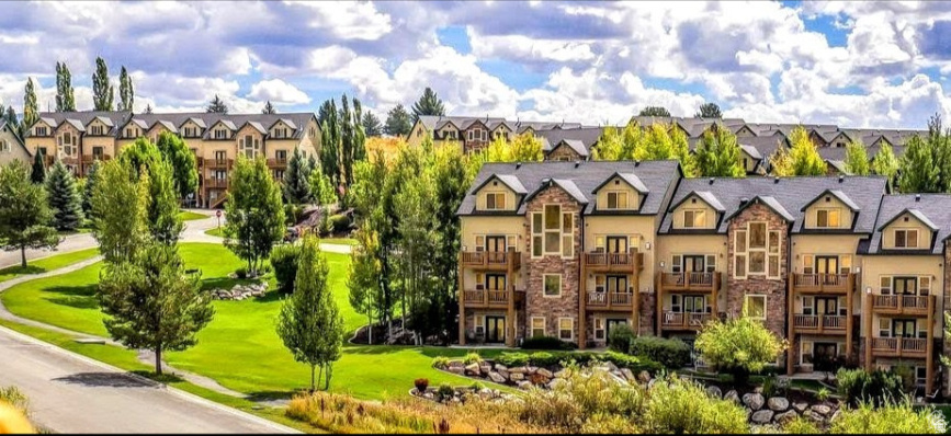 Zoned for nightly rentals. Fully Furnished. - RECENTLY REFRESHED! New carpet in Apr 2026, new HVAC in Oct 2021, and new deck/railings in 2025. Enjoy this 3-bedroom deluxe condo on a cul-de-sac. Conveniently located near the hot tub, which is steps from the back patio. Enjoy the large kitchen and family room on the main floor. Fully stocked kitchen. Enjoy the grill on the patio. Condo is located just steps away from the Powder Mountain shuttle.  Enjoy access to a community swimming pool, two hot tubs, a gym, a clubhouse, and a sauna. The HOA maintains all exterior maintenance, providing easy management. Located in the heart of the Wolf Creek Resort area, with access to three ski resorts, Pineview Reservoir, golfing, mountain biking, hiking, and many more activities. The condo is currently used as a nightly rental, and rental figures can be provided upon request. Reach out to schedule a private tour! Buyer to verify all.