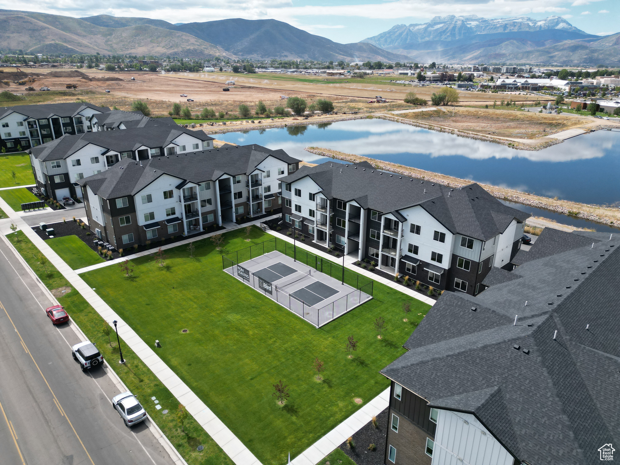 SAWMILL CONDOS - Residential
