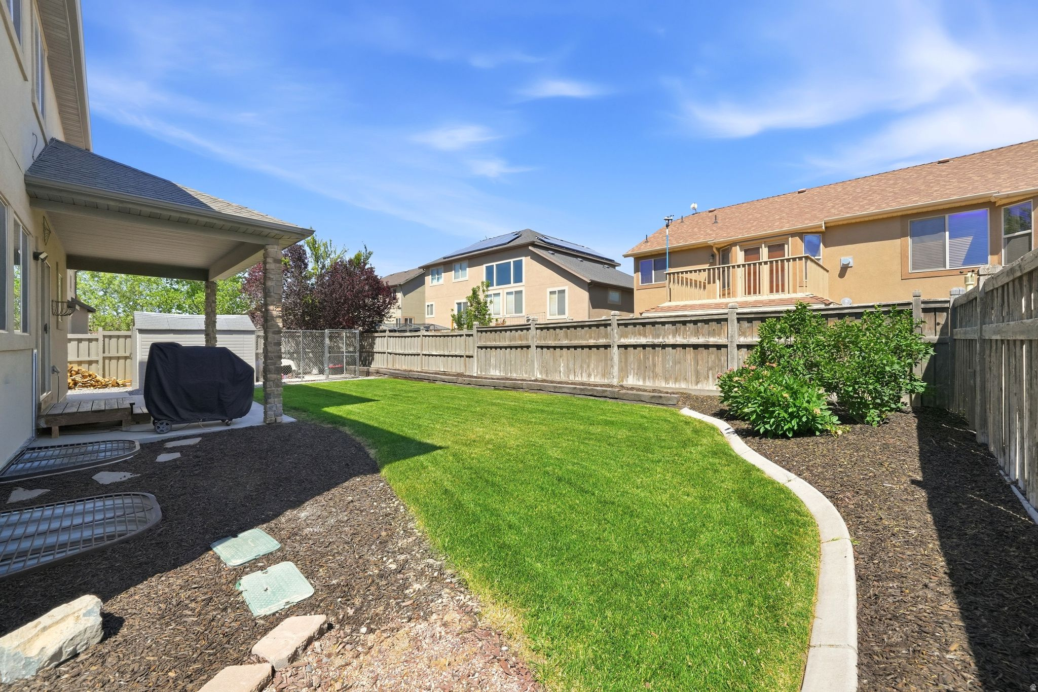 ANTHEM ON THE GREEN - Residential