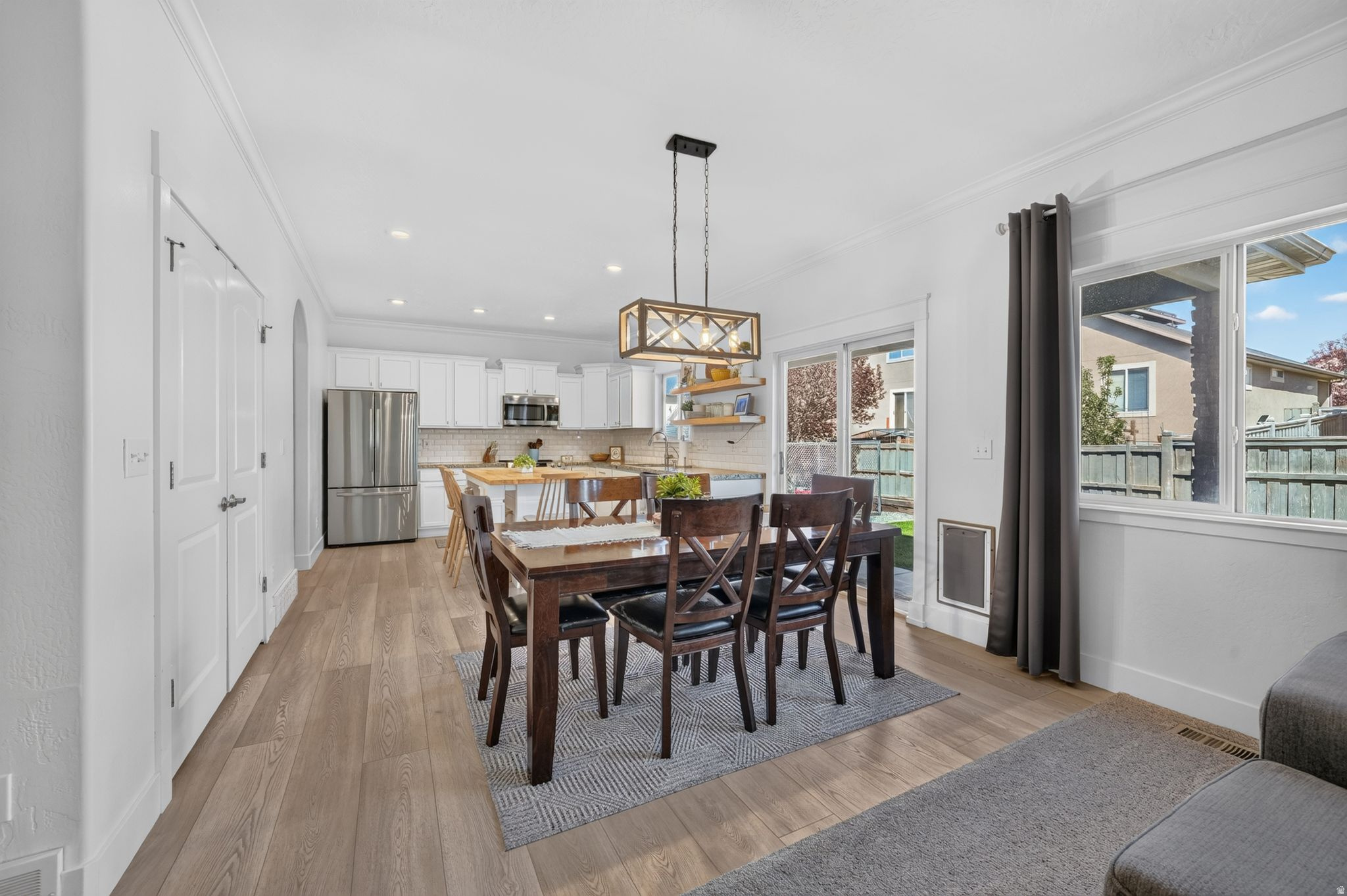 ANTHEM ON THE GREEN - Residential