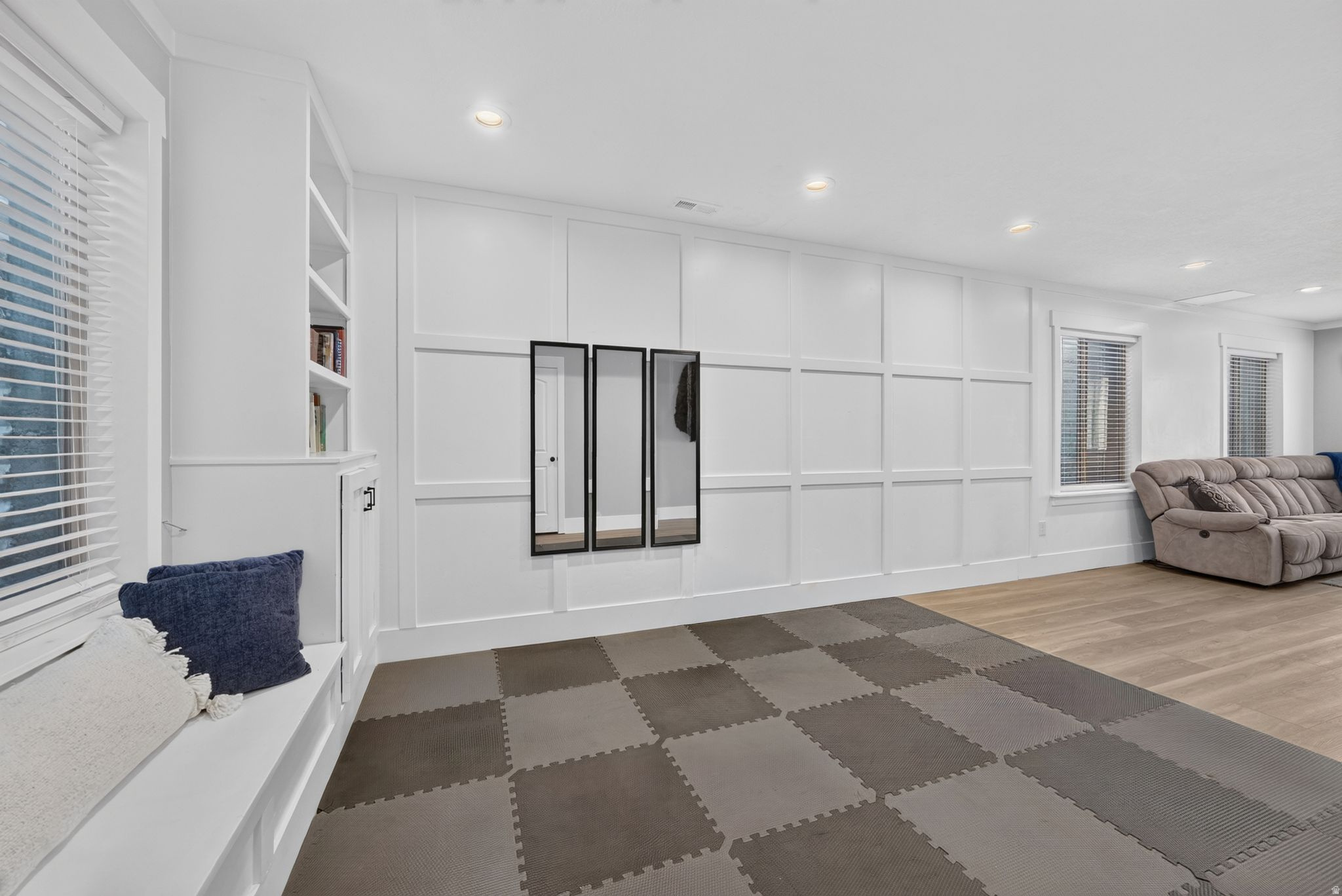 ANTHEM ON THE GREEN - Residential