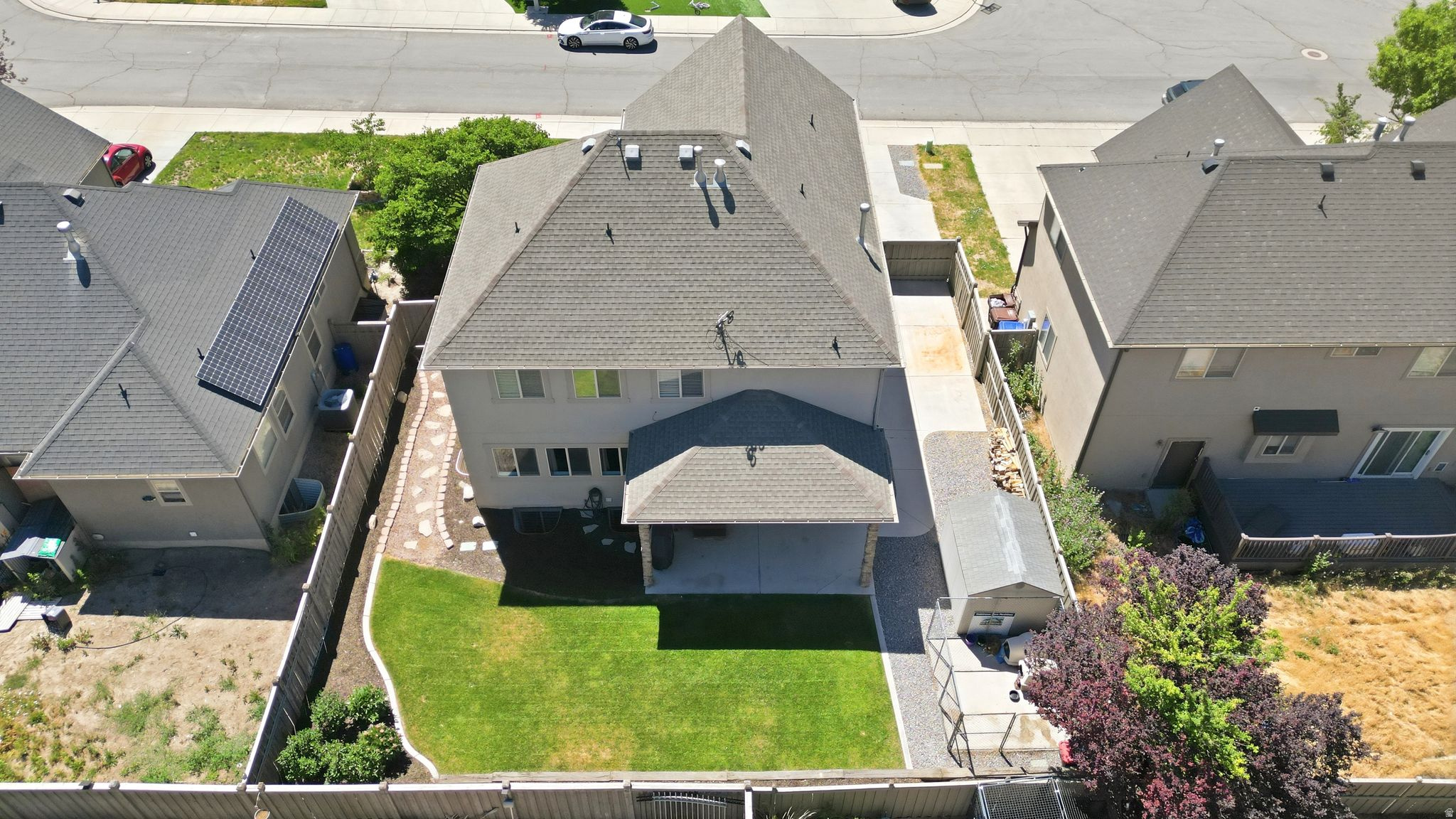 ANTHEM ON THE GREEN - Residential
