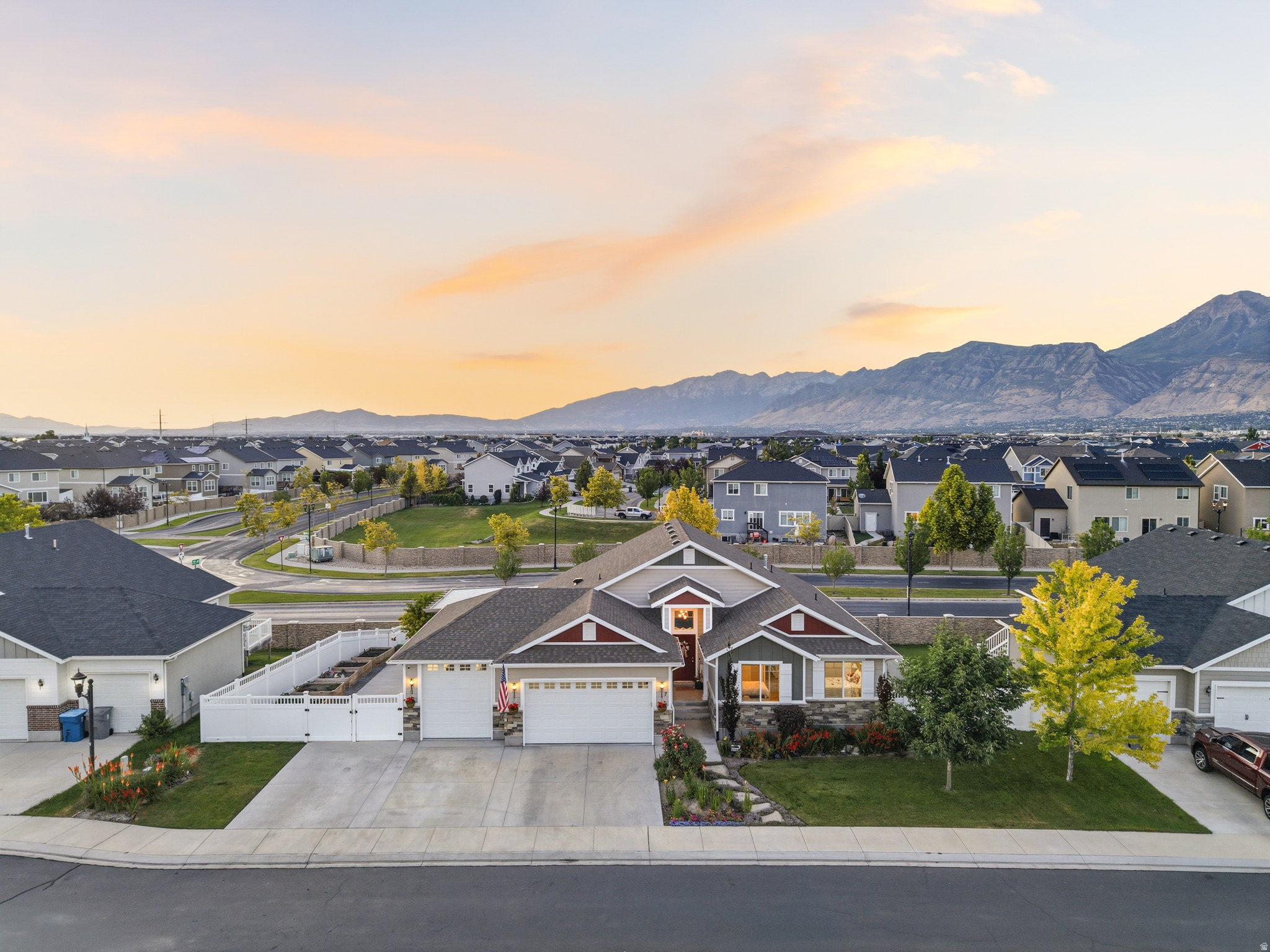 THE MEADOWS - Residential