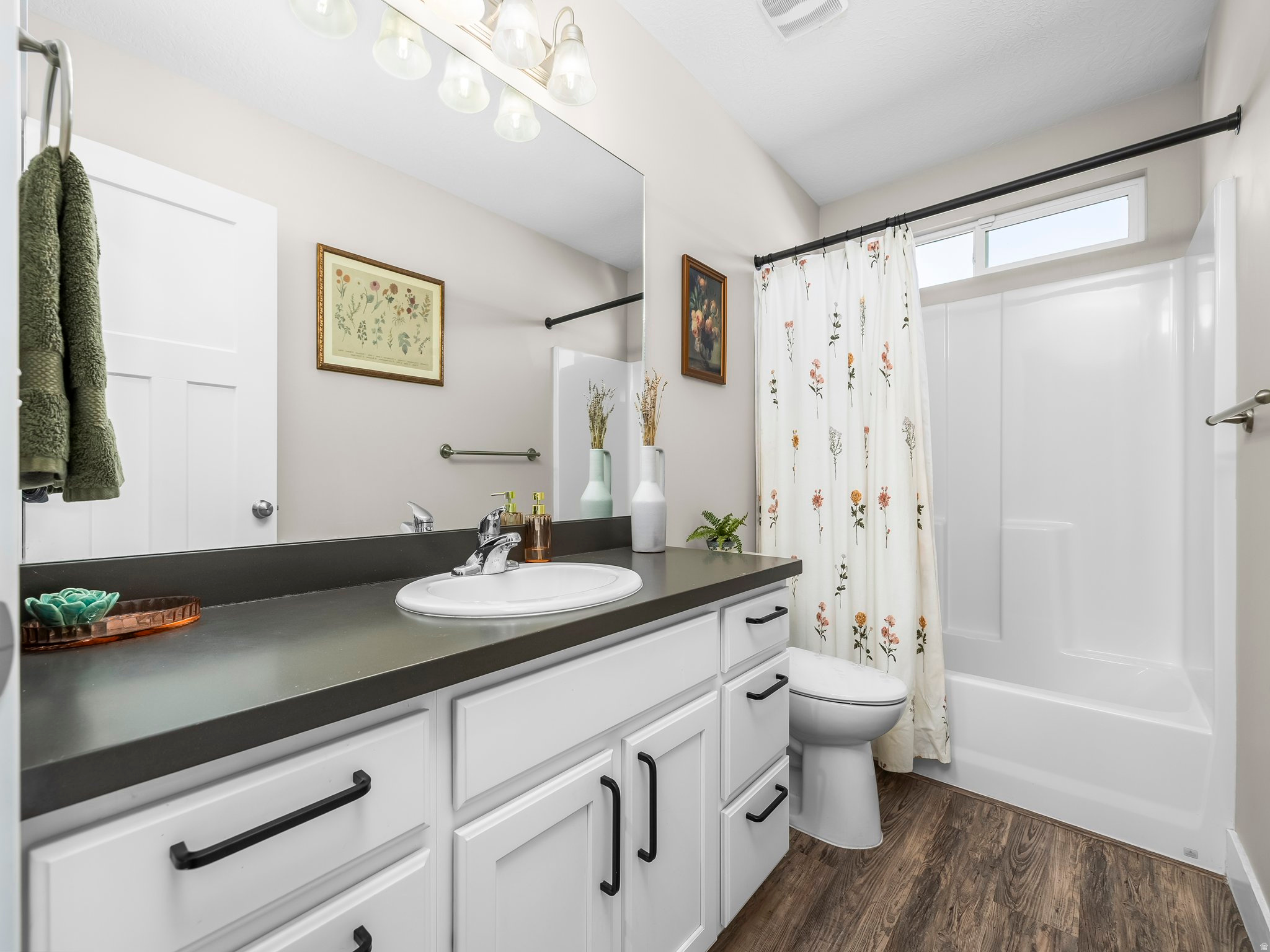 THE MEADOWS - Residential