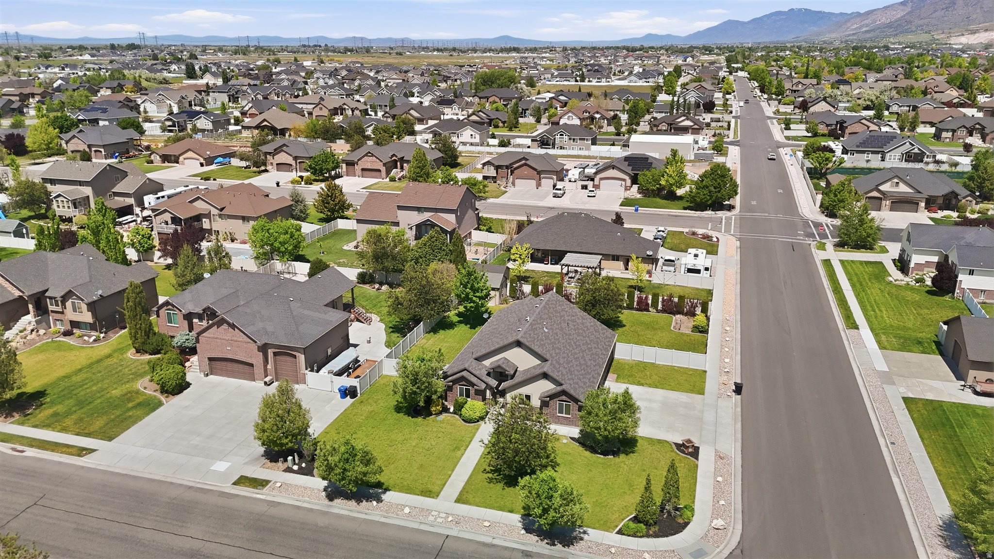 MOUNTAIN WEST MEADOWS - Residential