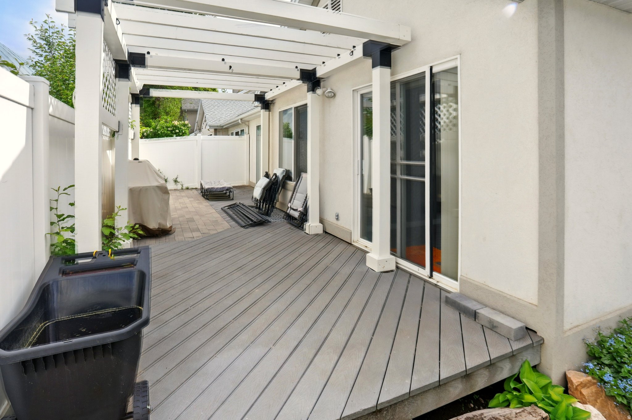RIVER POINTE - Residential